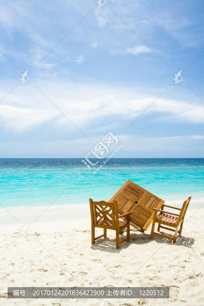 免費的兩個在海灘上的海景