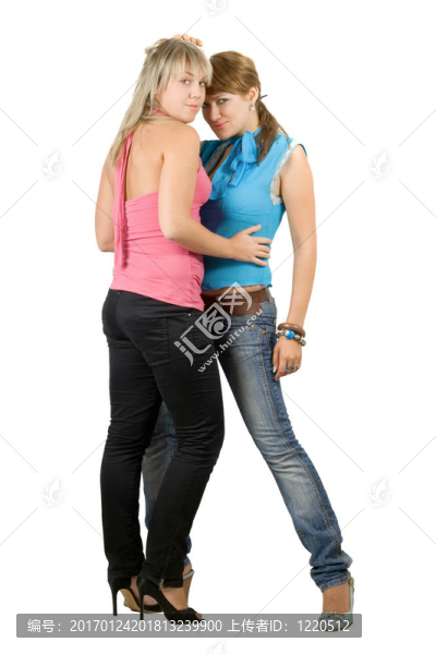 兩個美麗的年輕女人。白色隔離