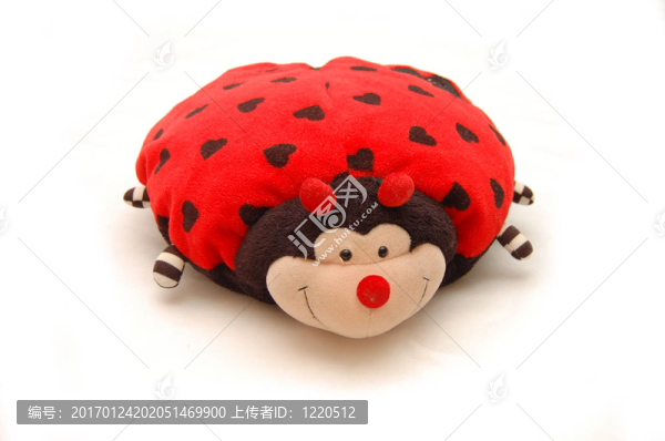 玩具在白色背景上的瓢蟲