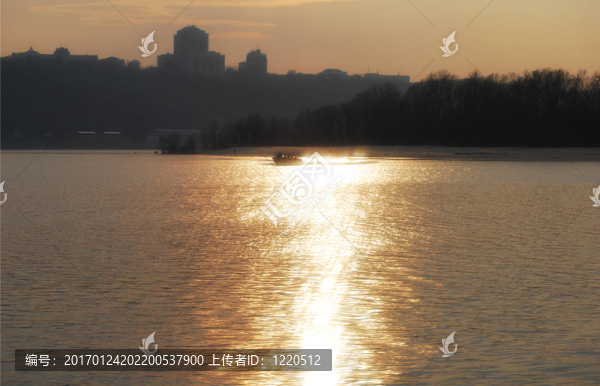 城市河流-匯圖網(wǎng) www.fosd68.com 城市河流