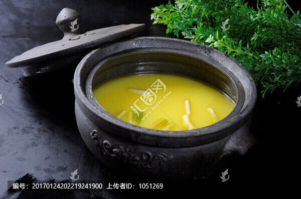 酸菜牛肉砂鍋