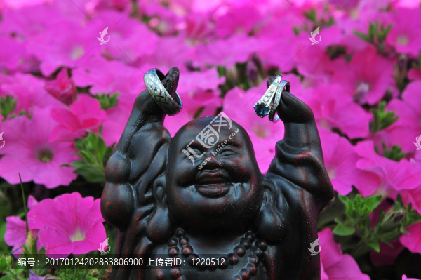 結(jié)婚戒指的如來佛祖