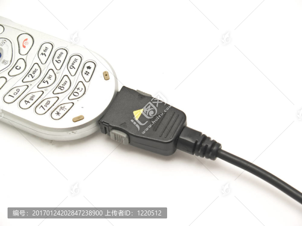 手機和充電器