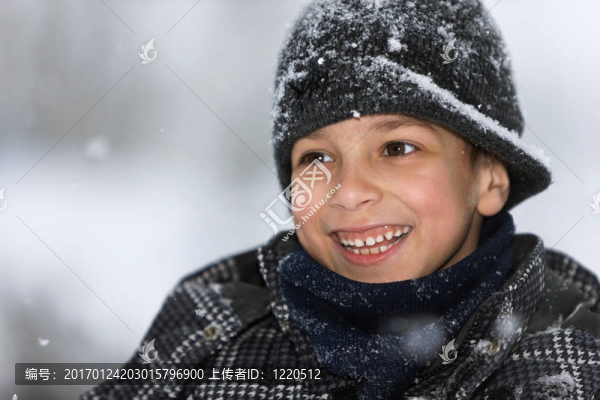 快樂的雪落下