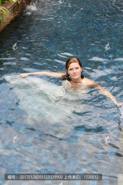 美麗的新娘-匯圖網(wǎng) www.fosd68.com 美麗的新娘