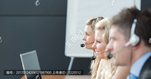 企業(yè)工作的人