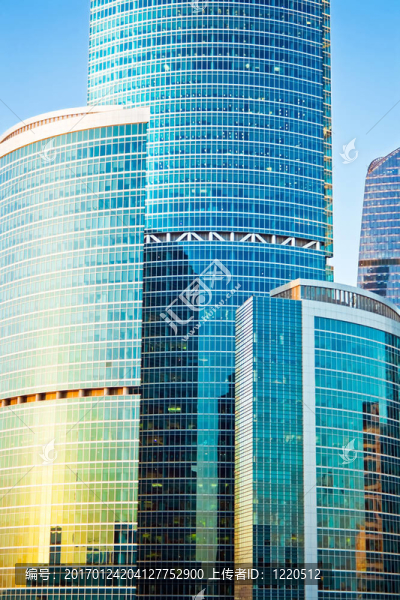 日落時(shí)的摩天高樓-匯圖網(wǎng) www.fosd68.com 日落時(shí)的摩天高樓