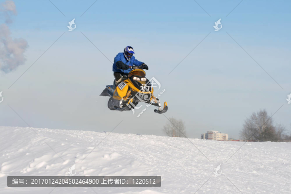 雪上飛飆