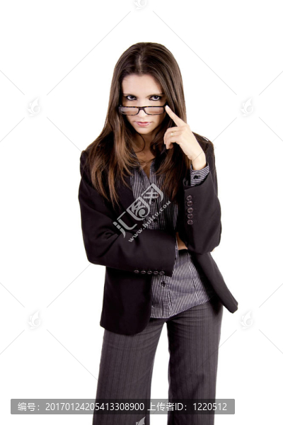 戴眼鏡的嚴(yán)格的商業(yè)女性