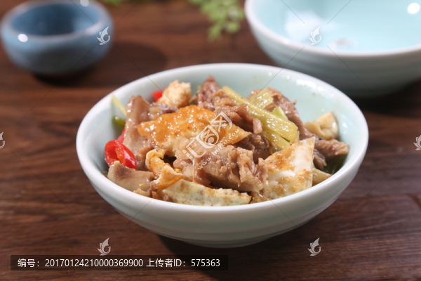 拆骨肉炒荷包蛋