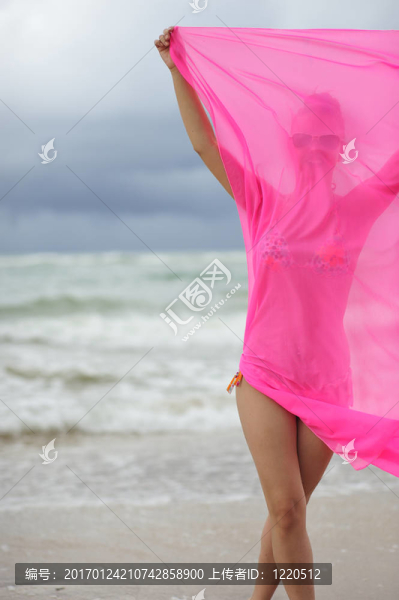海灘上的女人