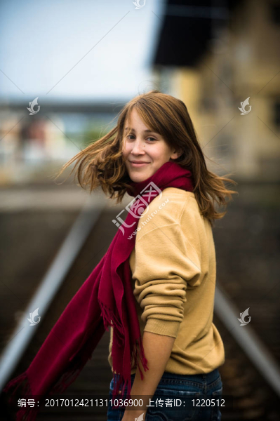 一個(gè)十幾歲的女孩的肖像