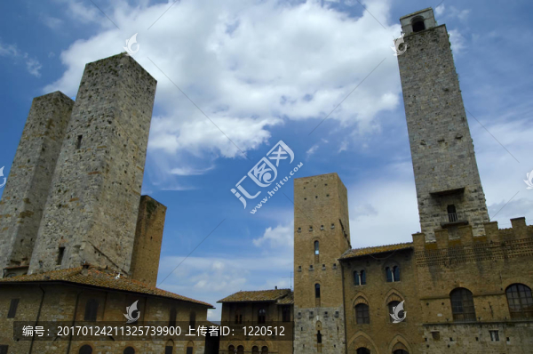 圣吉米亞諾塔；意大利
