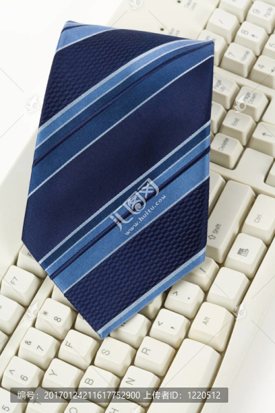 藍(lán)色的領(lǐng)帶和鍵盤-匯圖網(wǎng) www.fosd68.com 藍(lán)色的領(lǐng)帶和鍵盤