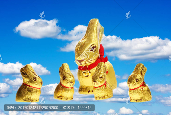 金色的巧克力復活節(jié)兔子