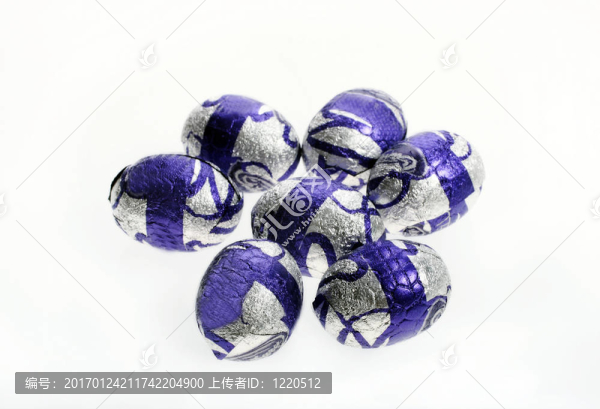 紫色巧克力復(fù)活節(jié)雞蛋-匯圖網(wǎng) www.fosd68.com 紫色巧克力復(fù)活節(jié)雞蛋