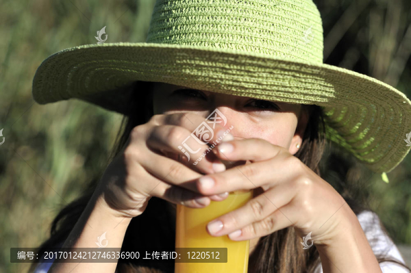 帶果汁的暑假