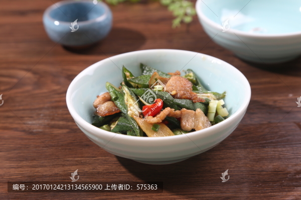 秋葵炒花肉