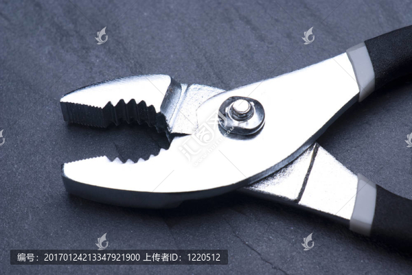 打開鉗點(diǎn)左