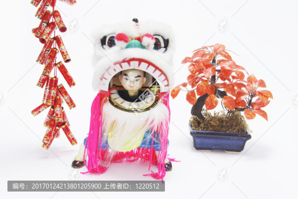 微型獅子舞和鞭炮