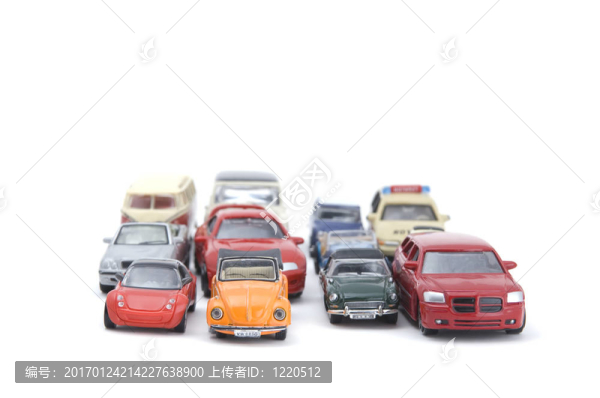 白色汽車模型