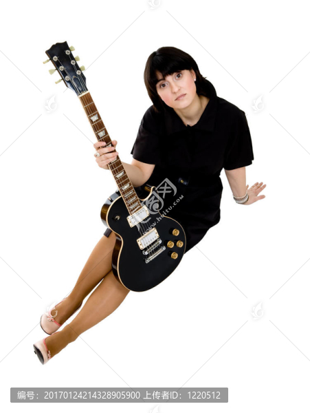坐吉他的女人