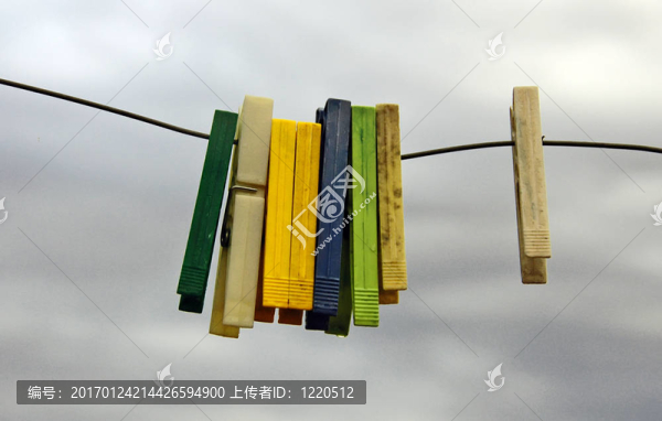 在一個(gè)鐵絲釘