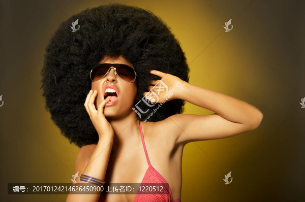 黑人女孩-匯圖網(wǎng) www.fosd68.com 黑人女孩