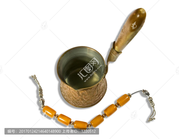 傳統(tǒng)的花環(huán)和咖啡壺集