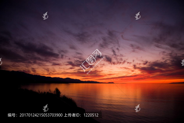 胡安·德富卡海峽的日落