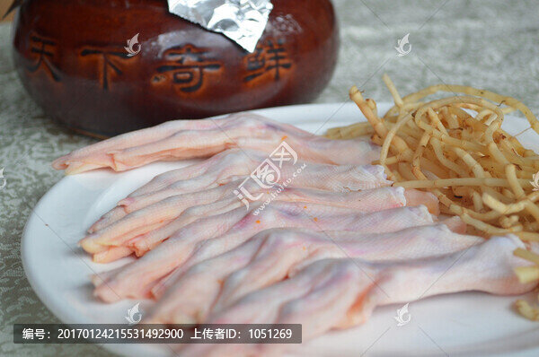 折耳根煨鵝掌