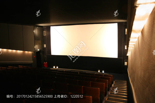 電影院內(nèi)