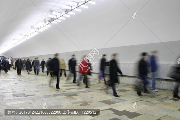 走廊的人群