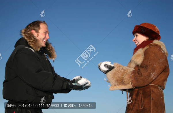冬與雪情侶