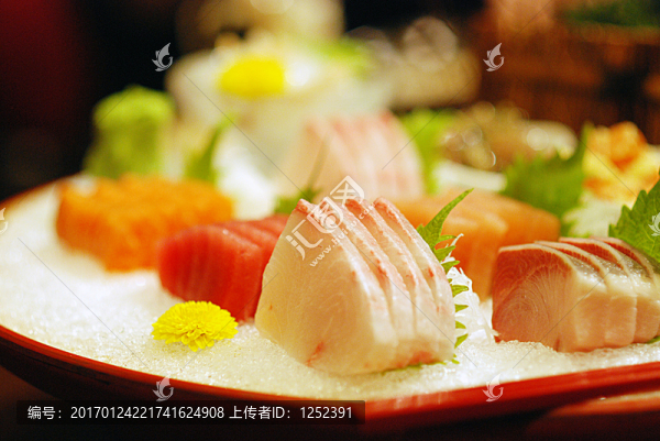 生魚片