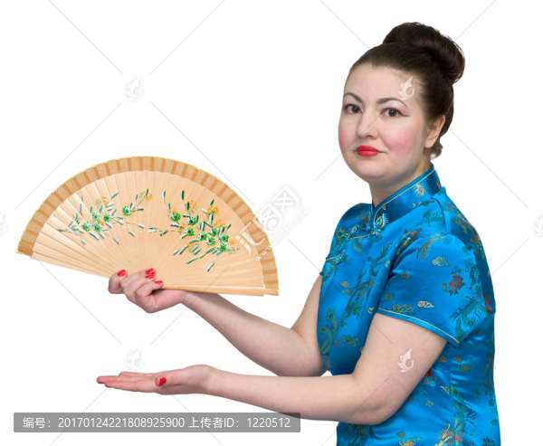 日本女孩與風(fēng)扇