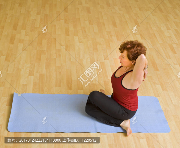 高級女子瑜伽