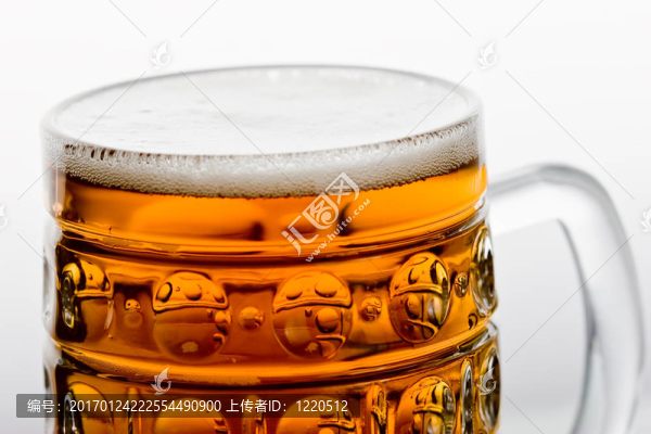 啤酒