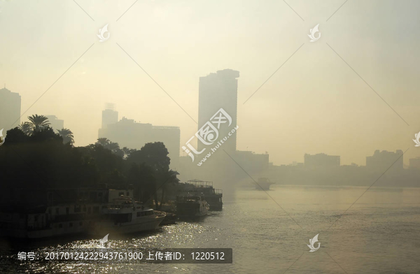 開羅上空的煙霧