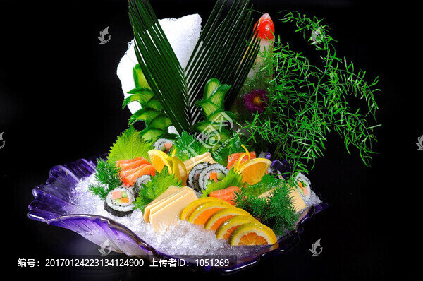 壽司三文魚拼素鮑