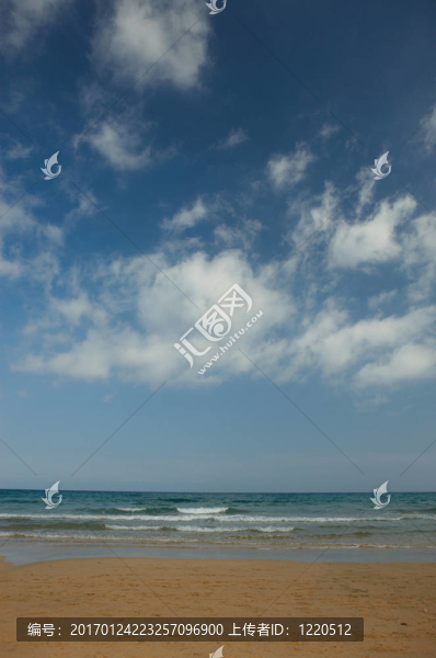 空蕩蕩的海灘