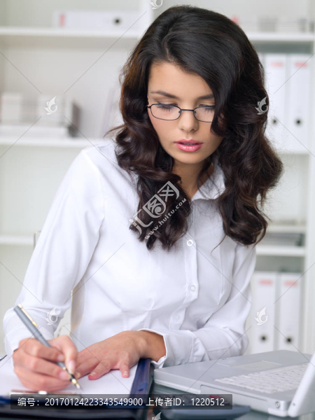 商業(yè)女性-匯圖網(wǎng) www.fosd68.com 商業(yè)女性