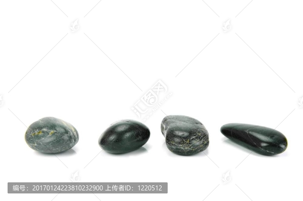 黑色的河巖