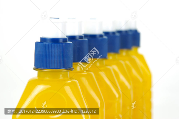 易拉罐