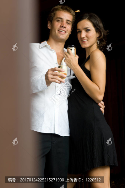 夫婦有香檳-匯圖網(wǎng) www.fosd68.com 夫婦有香檳