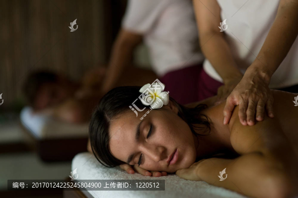 夫妻按摩-匯圖網(wǎng) www.fosd68.com 夫妻按摩