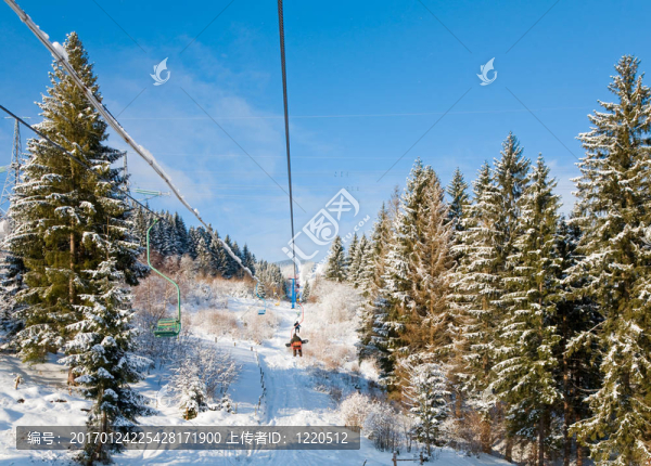 冬季滑雪索道