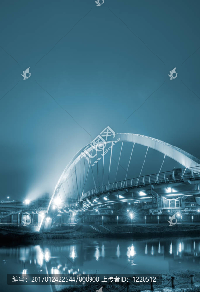 彩色的橋
