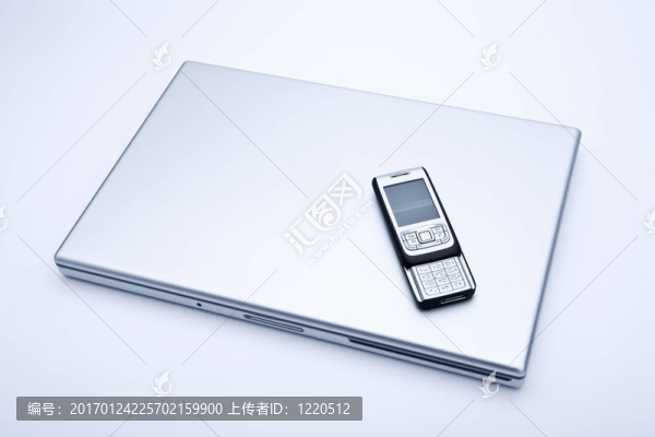 帶手機(jī)的筆記本電腦