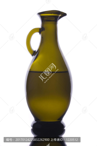 一瓶橄欖油